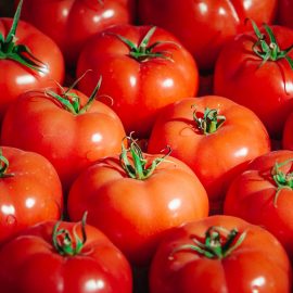 Ce tipuri de tomate ai vrea sa plantezi in gradina ta?